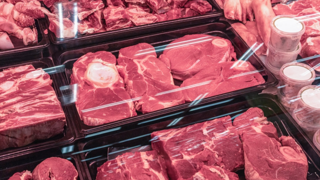 Kırmızı etin fiyatı düştü marketlere neden yansımadı?