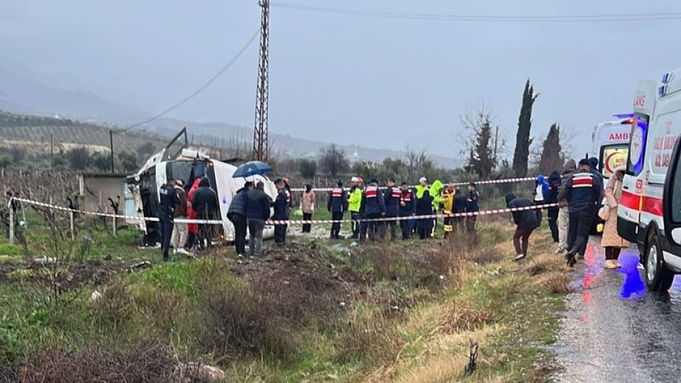 Sağlık görevlileri kaza yaptı! Acı haber geldi!