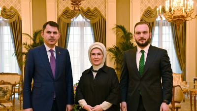 Emine Erdoğan, Bakan Kurum ve Ağırbaş ile görüştü