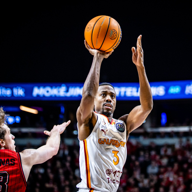 G.Saray, Litvanya'da kazandı!