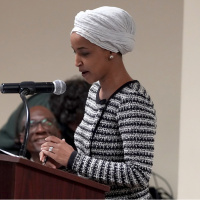 Temsilciler Meclisi üyesi Omar'a Minneapolis'te saldırı