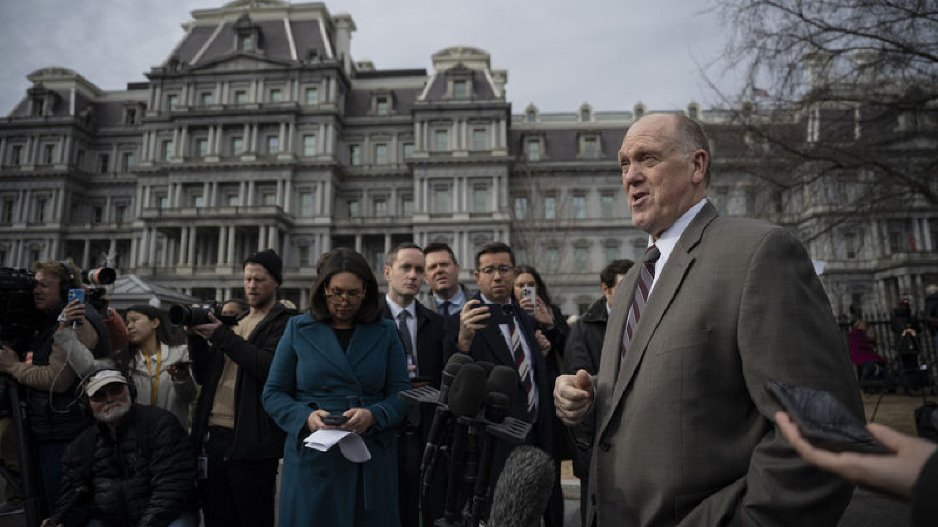 Minnesota Valisi ve Minneapolis Belediye Başkanı, Trump'ın 'Sınır Çarı' Tom Homan ile Görüştü