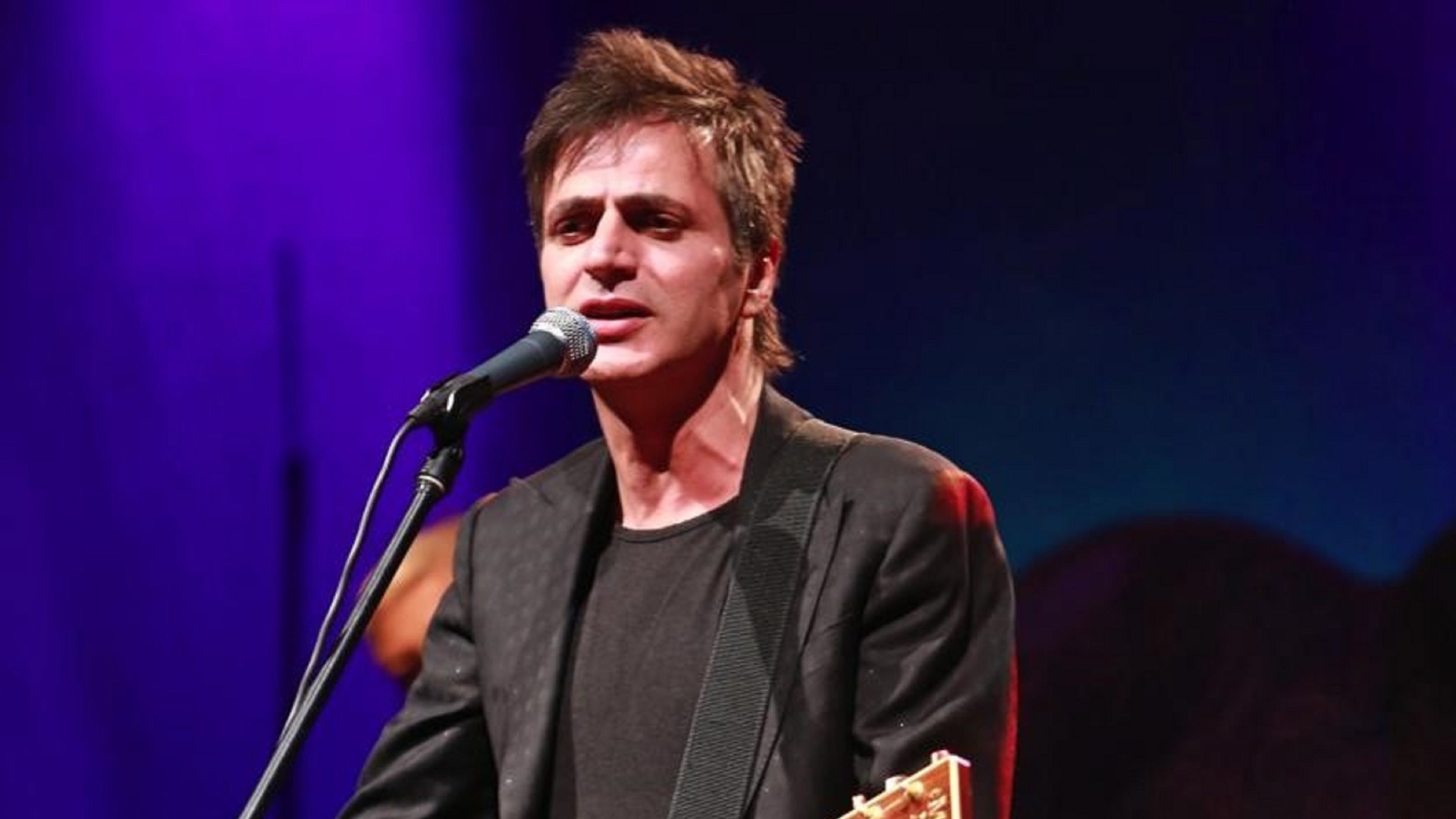 Teoman'ın CV'si sahte çıktı