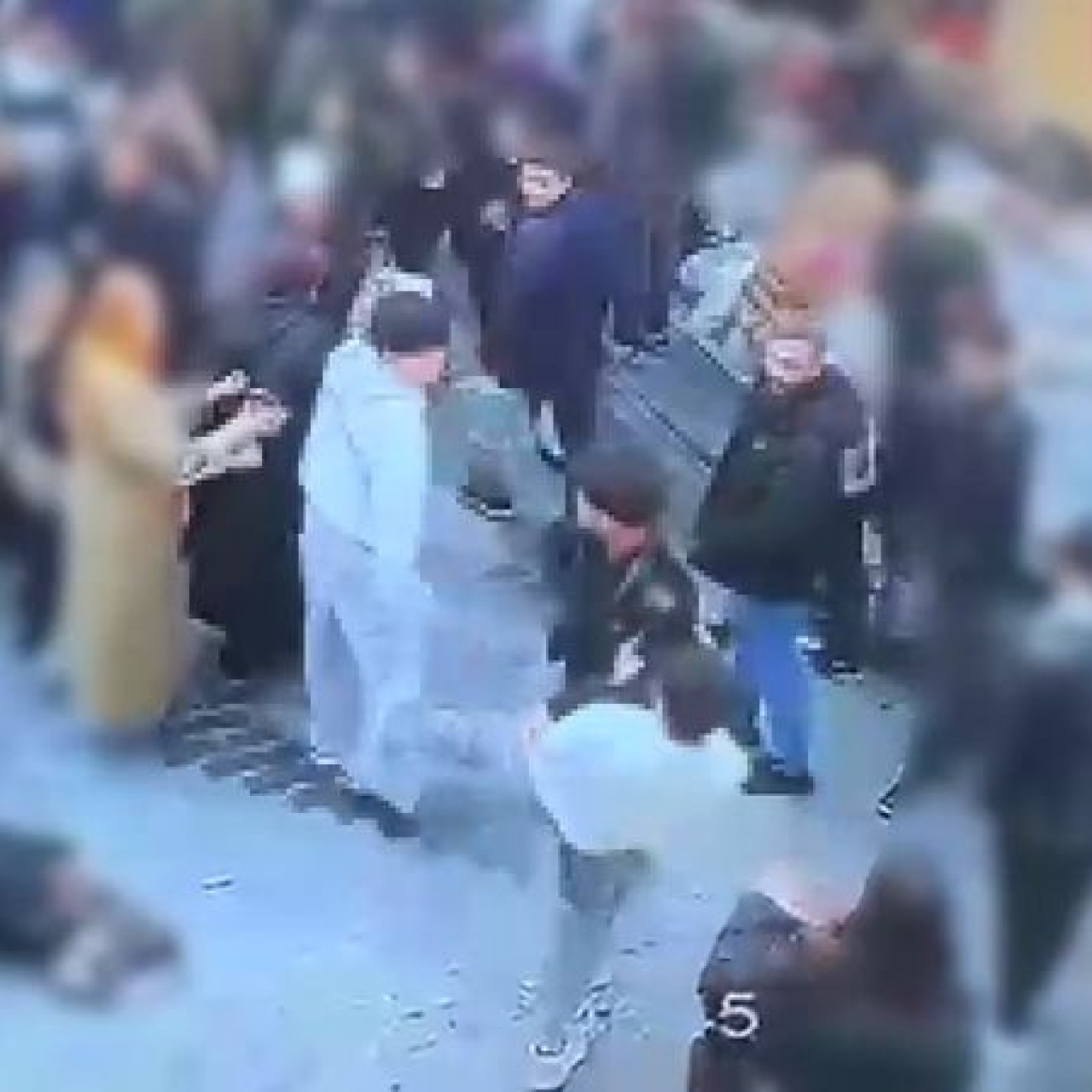 Hanutçudan Çinli turiste darp!