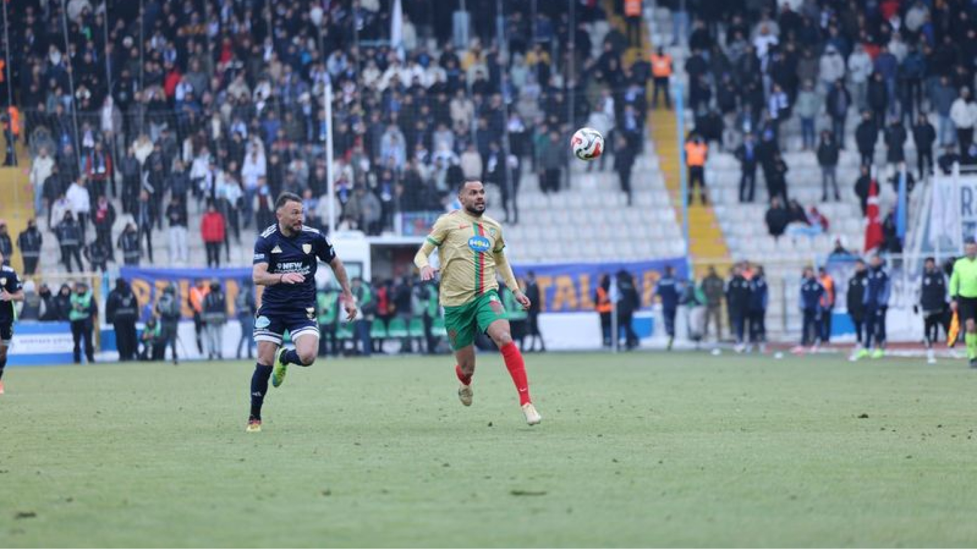 Amedspor'da Transfer Depremi: Fernando Andrade ve Cheikhou Kouyate ile Yollar Ayrıldı