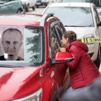 "Ne olur kalk aşkım" diye gözyaşı döktü!