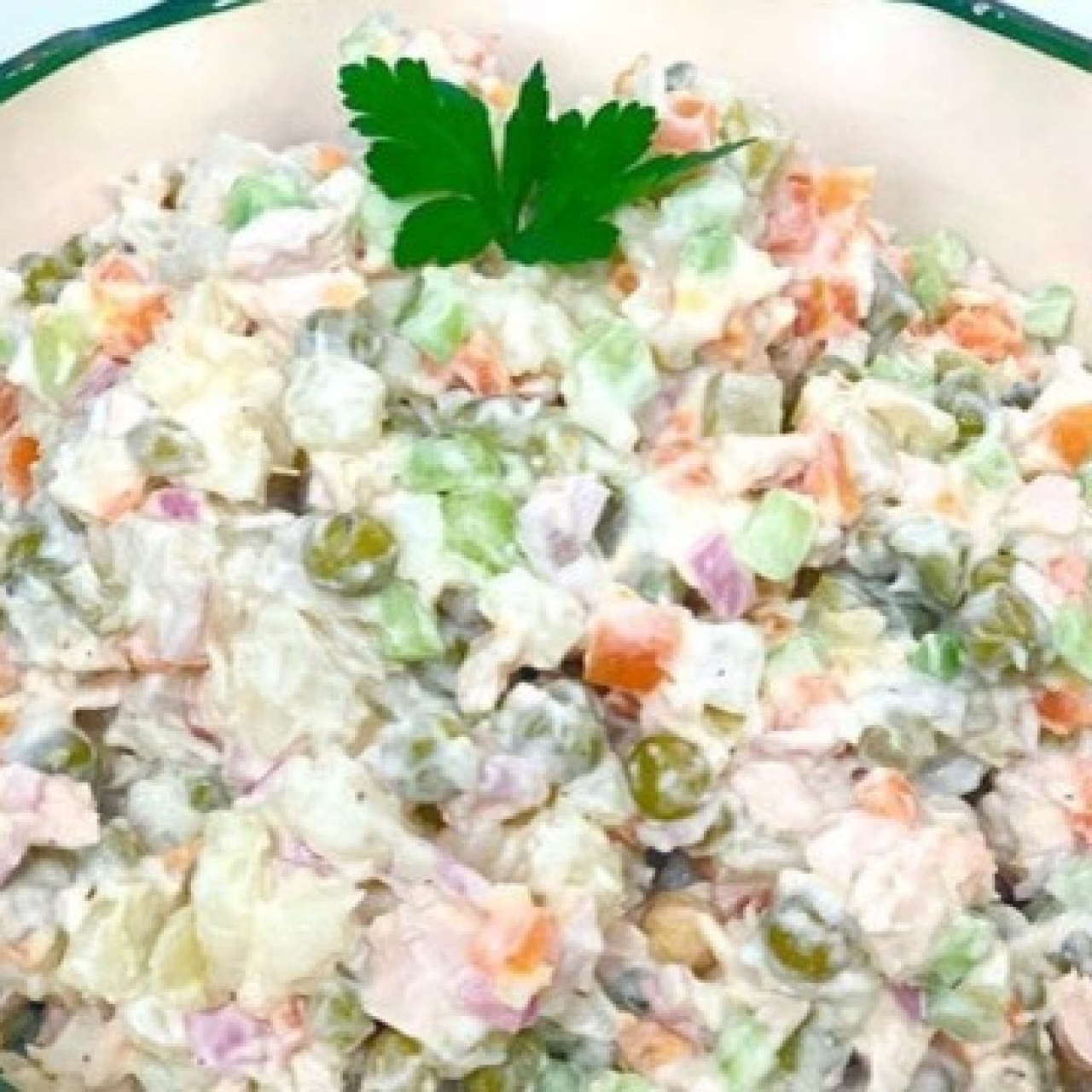 Rus Salatası Tarifi ve Yapılışı