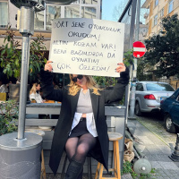 Çareyi pankart açmakta buldu