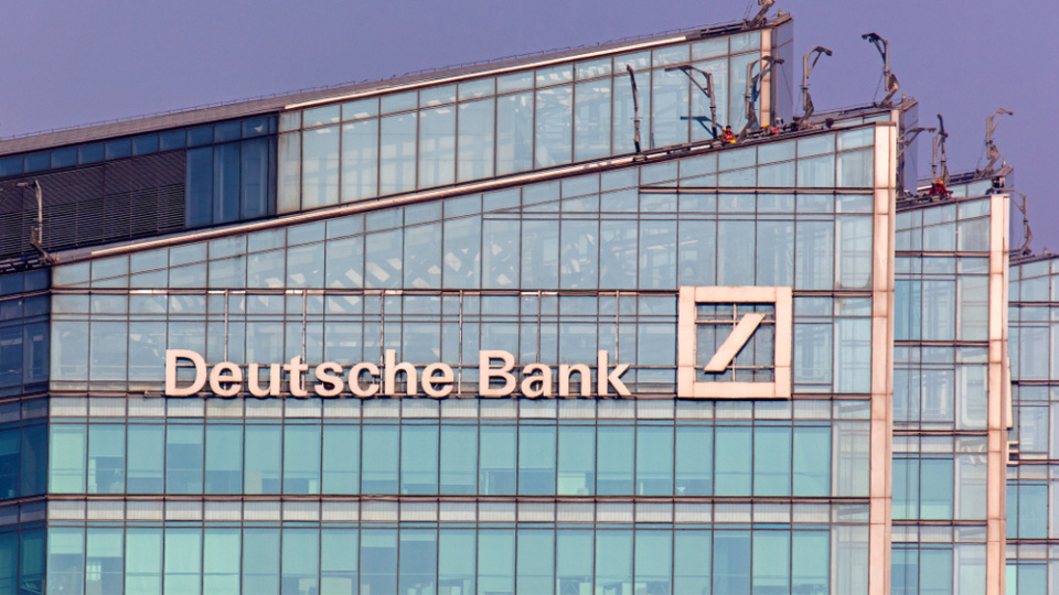 Deutsche Bank'ta 'kara para aklama' şüphesiyle arama yapıldı