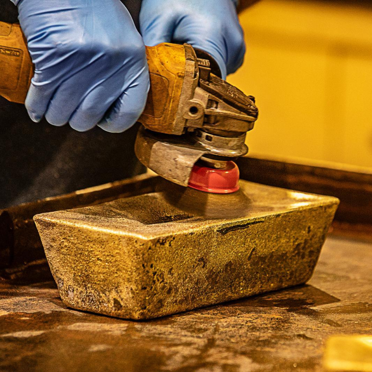 "Yeraltında en az 1 trilyon dolar var"