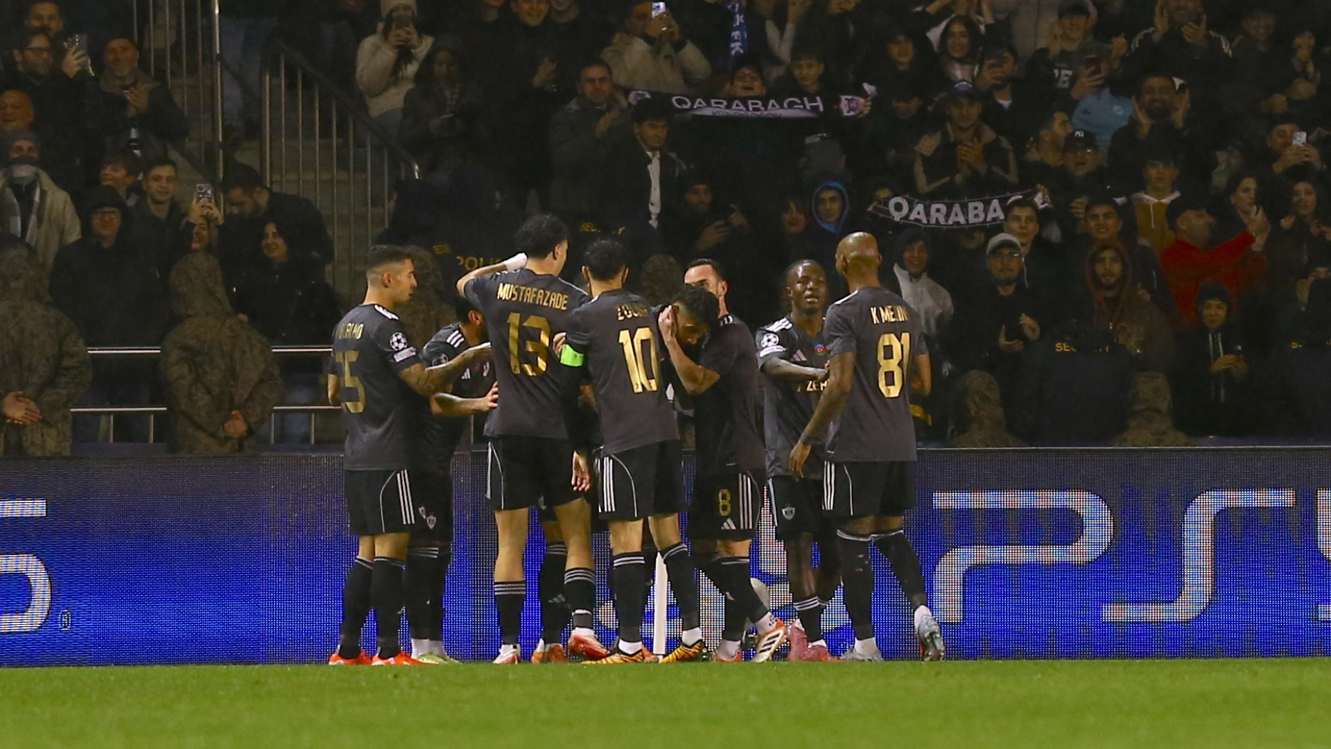 Karabağ, Şampiyonlar Ligi'nde Tarih Yazmaya Devam Ediyor: İlk Kez Son 16 Play-Off Turunda