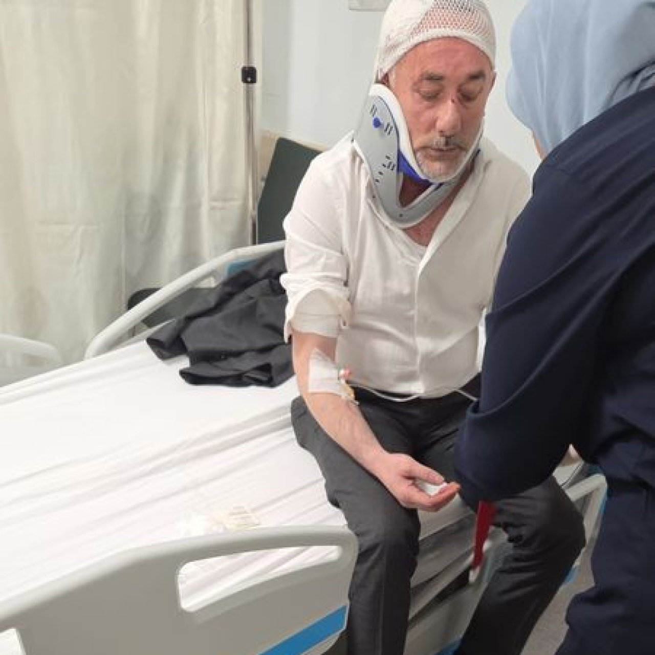 Çocuğa çarptı tekme tokat dövüldü