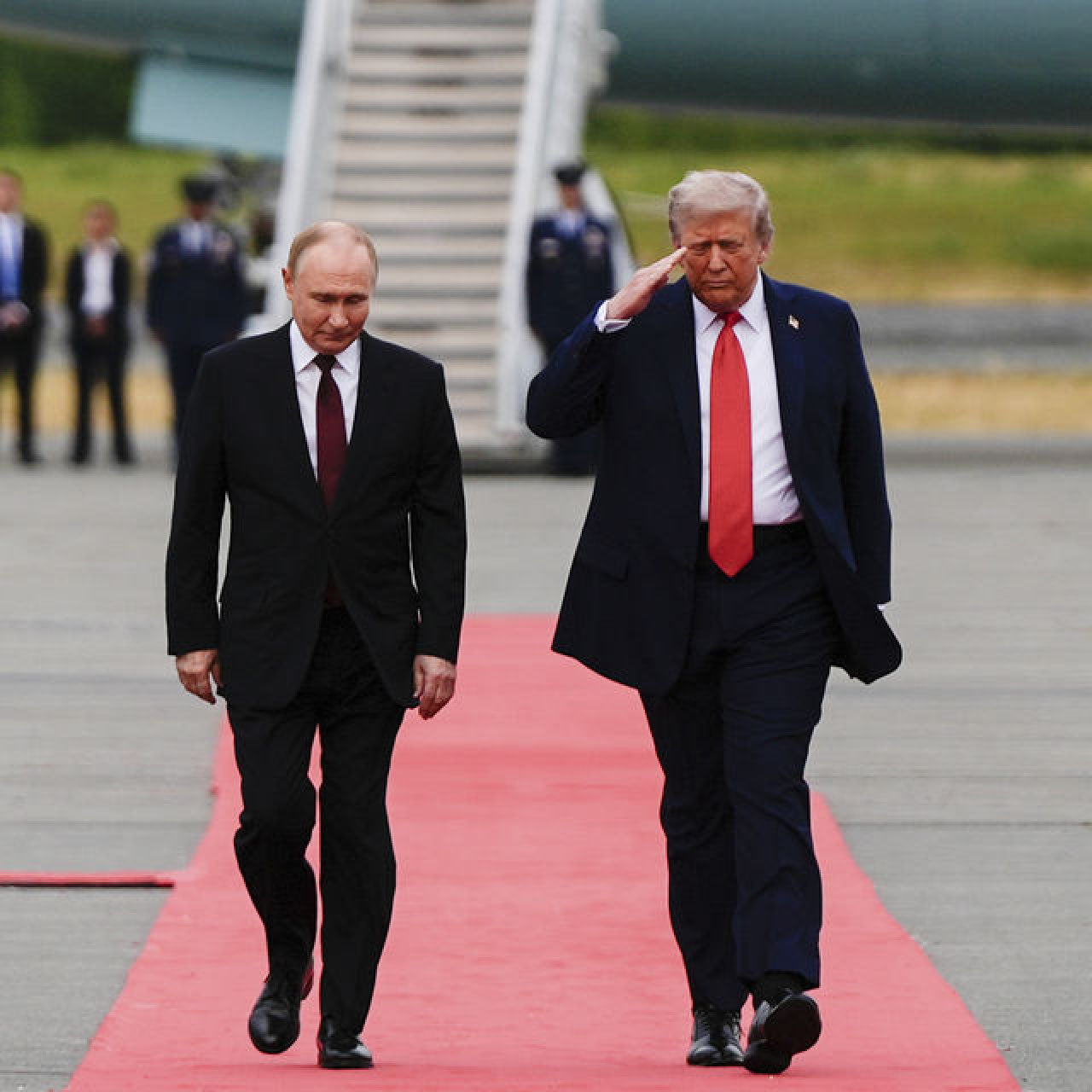 Beyaz Saray'da Trump-Putin fotoğrafı