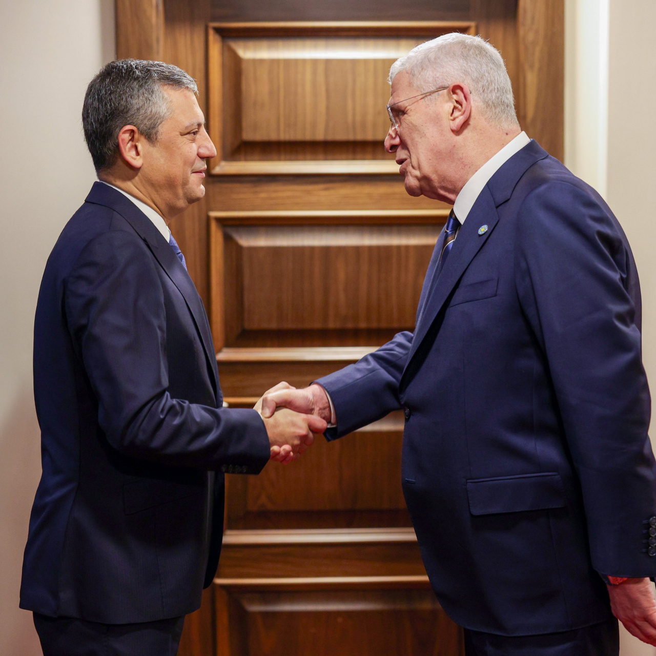 Özel'den Dervişoğlu'na ziyaret