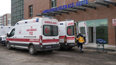 Motosiklet sürücüsü can verdi