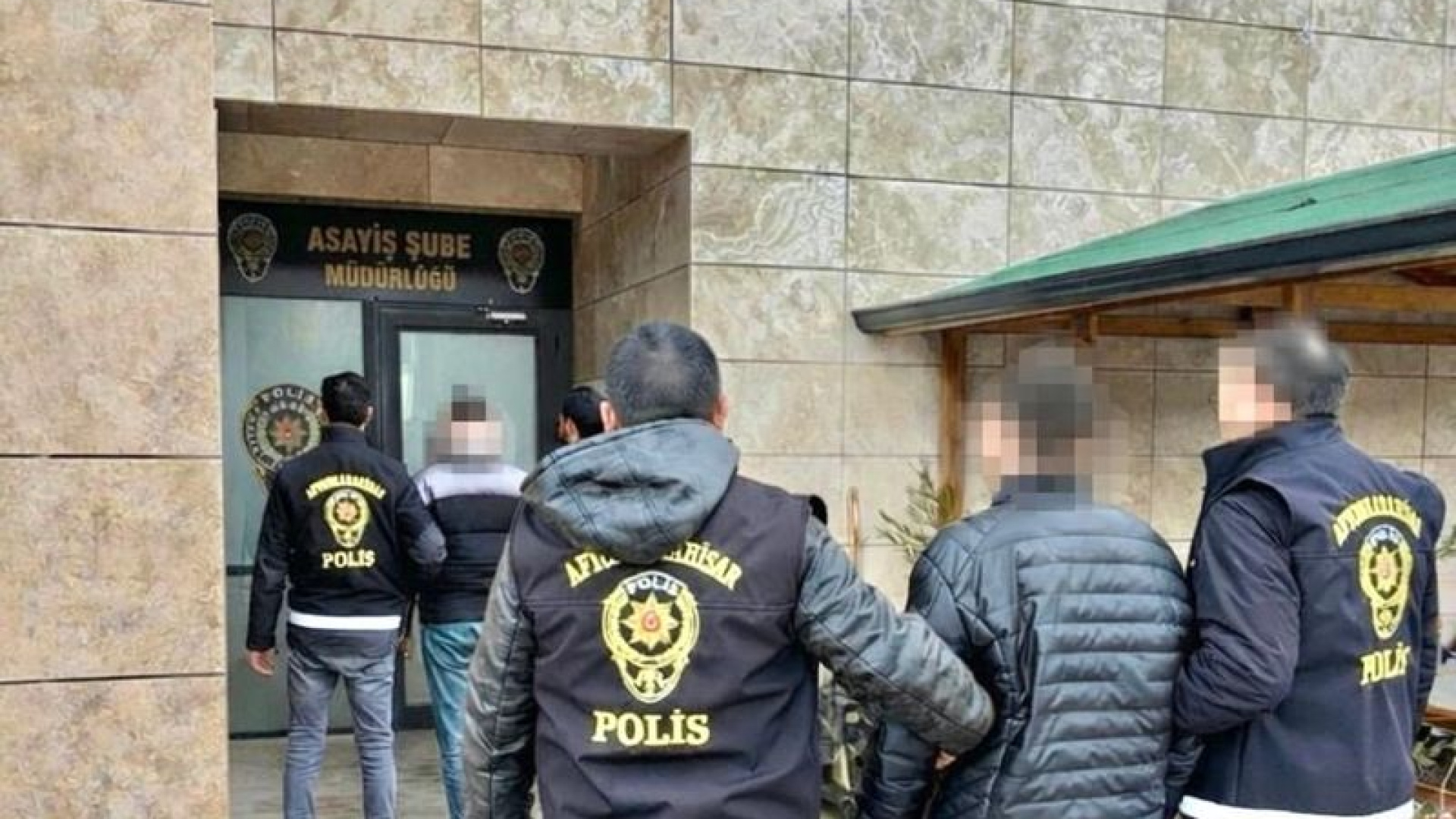 Son dakika: Yapay zeka kullanan dolandırıcılara operasyon: 17 gözaltı