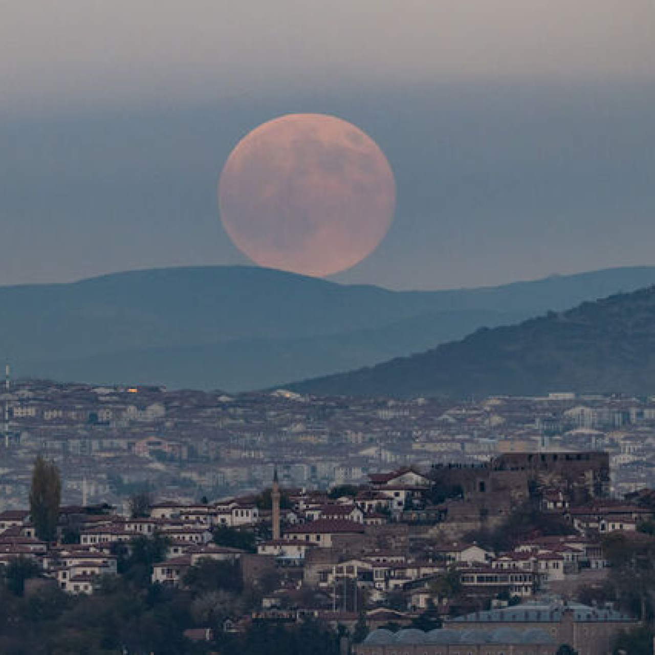 Şubat dolunayı ne zaman?