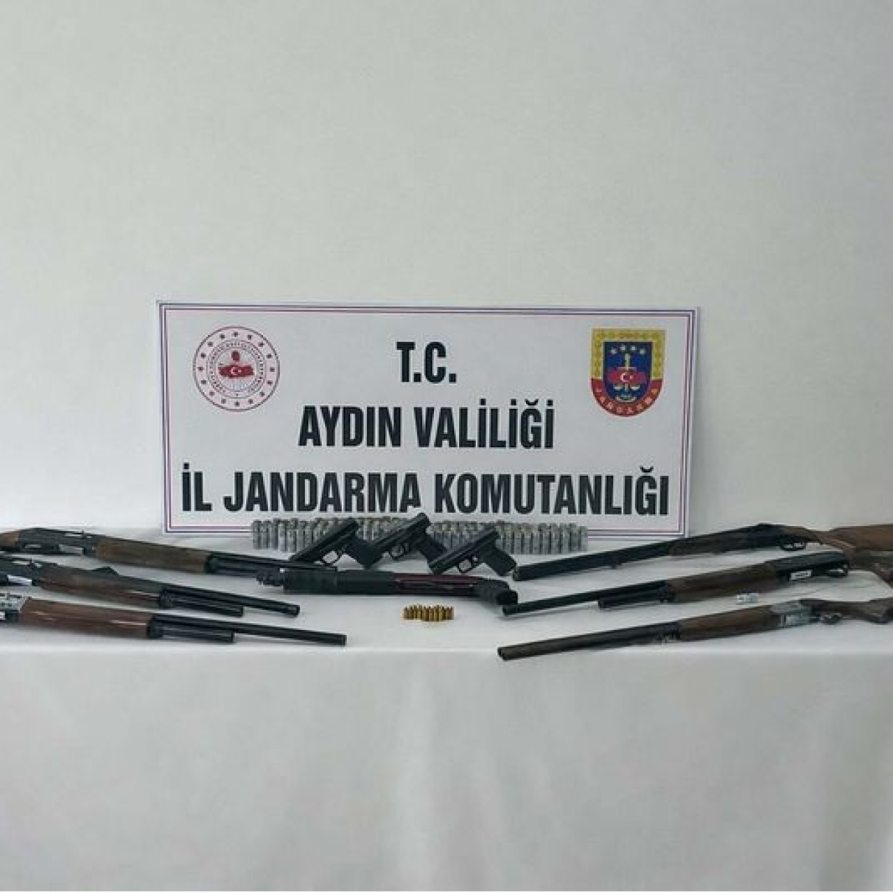 Aydın'da silah kaçakçılığı operasyonu: 7 gözaltı