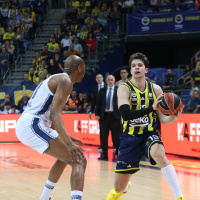 Türk derbisinde kazanan F.Bahçe Beko!