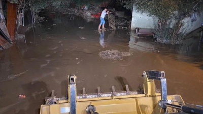 Manisa'da sağanak hayatı olumsuz etkiledi