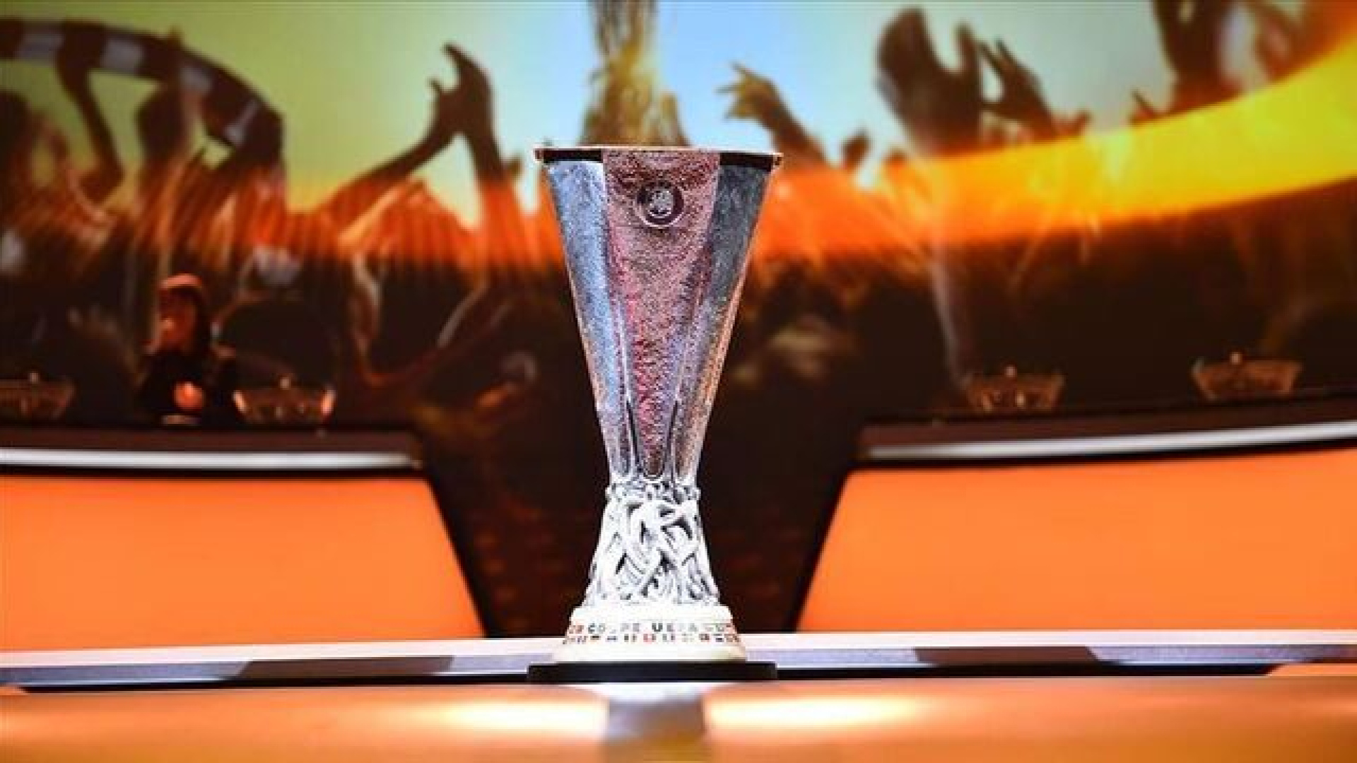 Avrupa Ligi'nde Son 16 ve Play-Off Belli Oldu: Fenerbahçe'nin Rakipleri Açıklandı