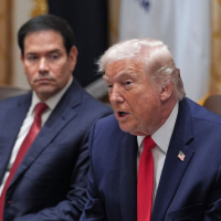 Trump'tan İran'a gözdağı