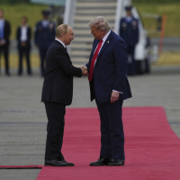 Trump rica etti, Putin kabul etti