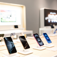 Apple iPhone satışlarında rekor kırdı