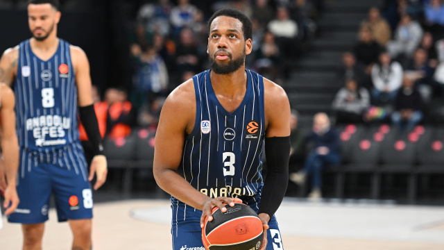 Anadolu Efes, bu sezon "yokları oynuyor"!