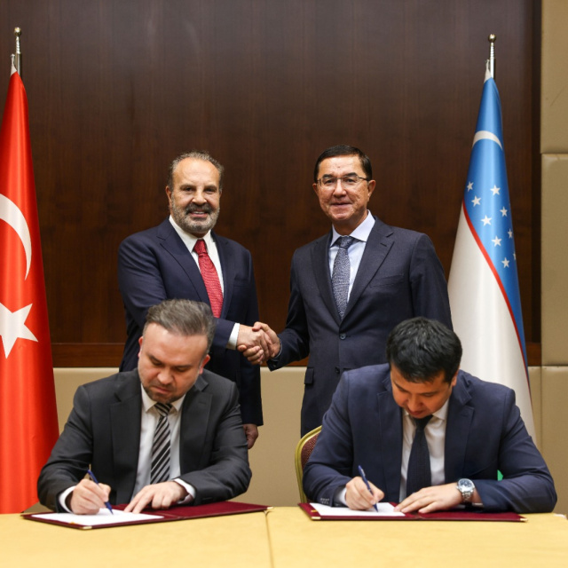 Özbekistan’da 10 milyon kişinin elektriğini dağıtacak