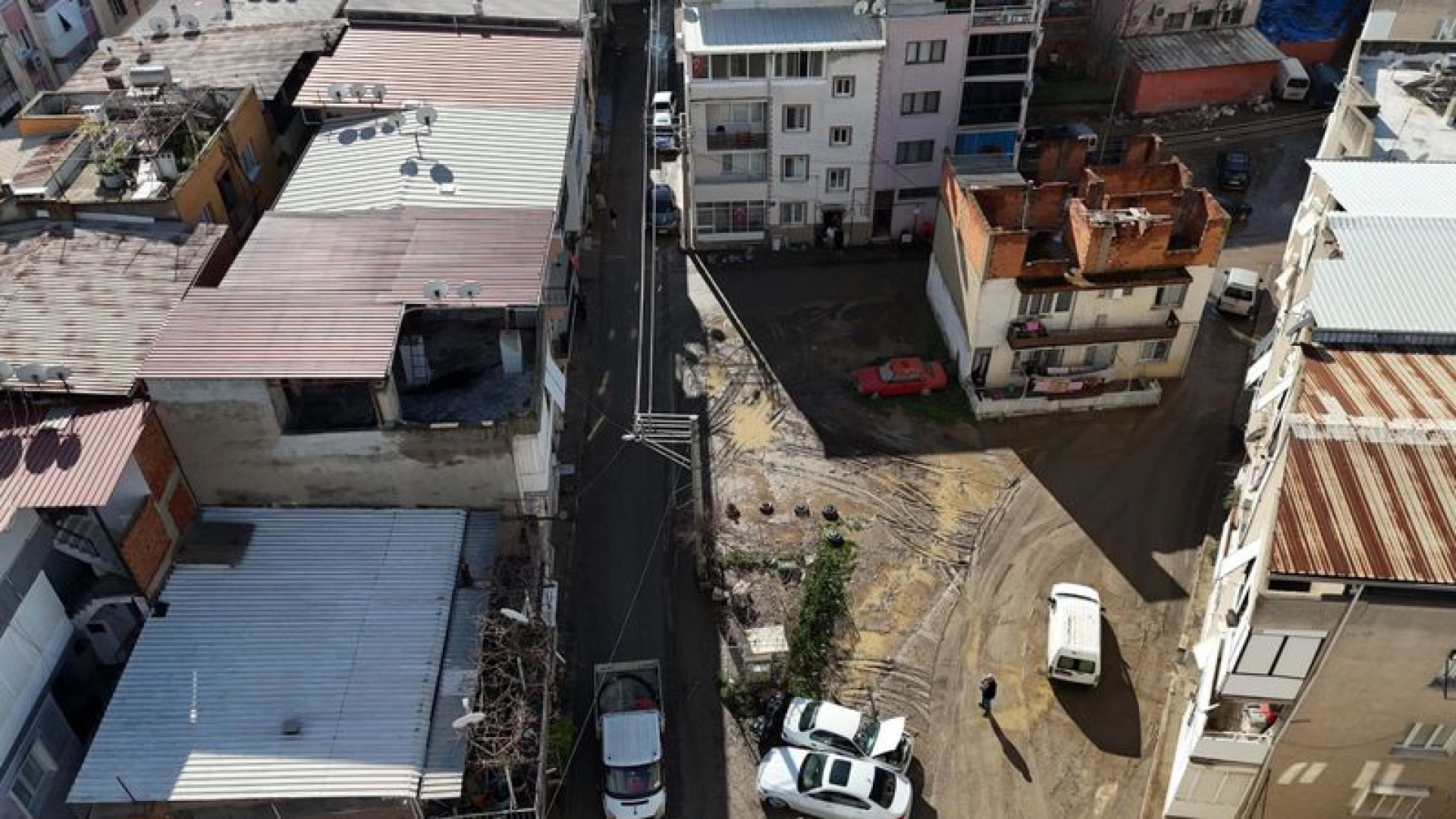 İzmir'de 320 evi su bastı! | Son dakika haberleri