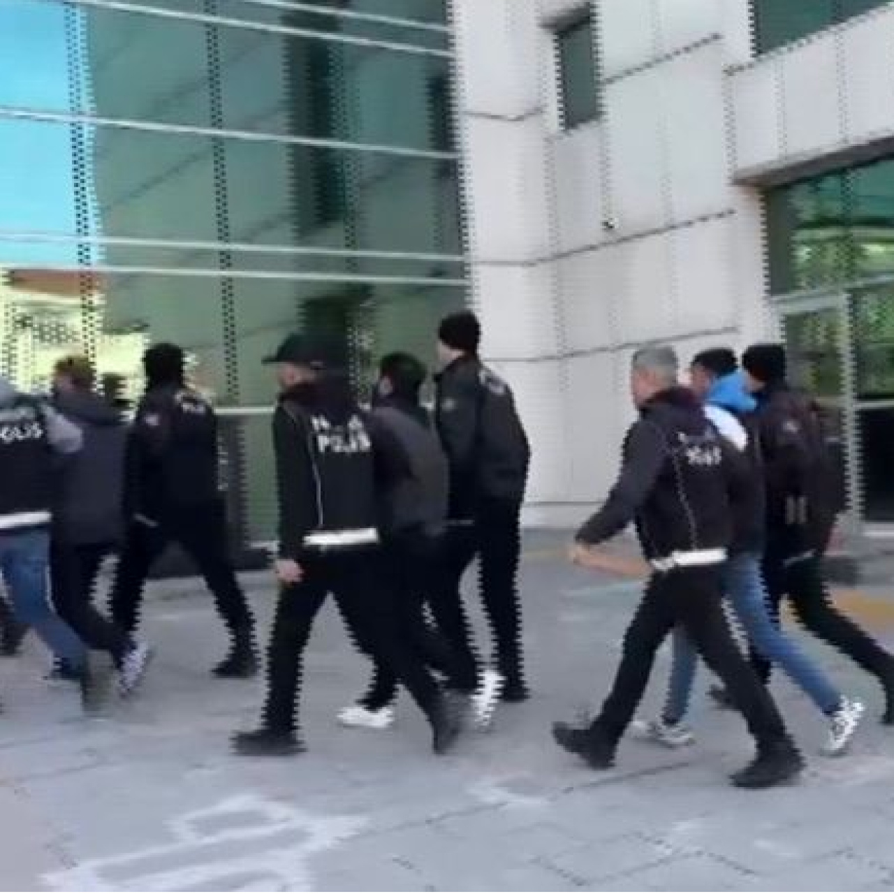 Uyuşturucu operasyonu: 12 tutuklama