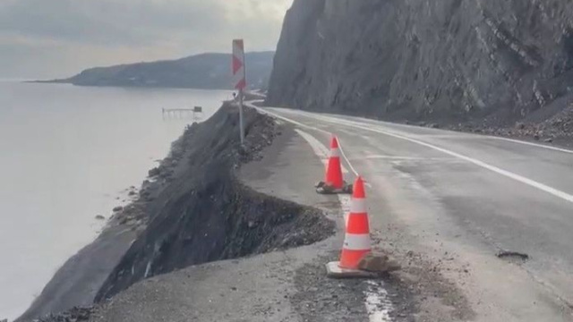 Tekirdağ'da heyelan! Sahil hattı kapandı