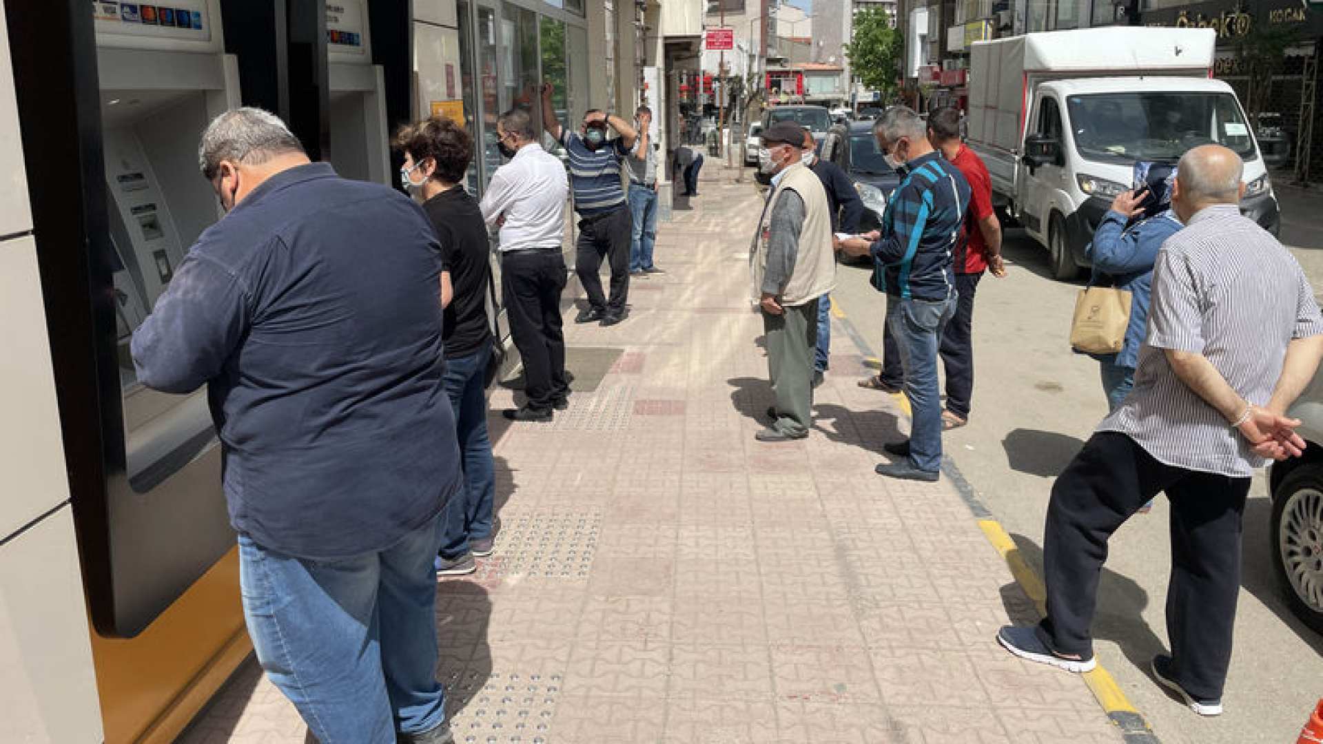 Son dakika: CHP, en düşük emekli aylığına ilişkin düzenlemenin iptali istemiyle Anayasa Mahkemesi'ne başvurdu | Son dakika haberleri