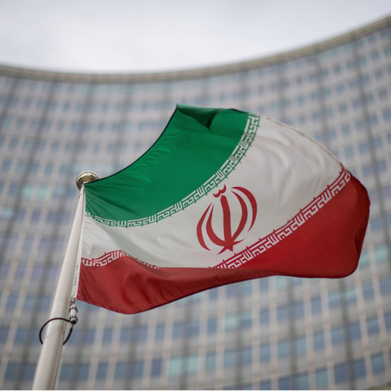 İran AB ordularını "terörist" ilan edecek