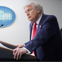 "Büyük bir armada İran'a doğru gidiyor"