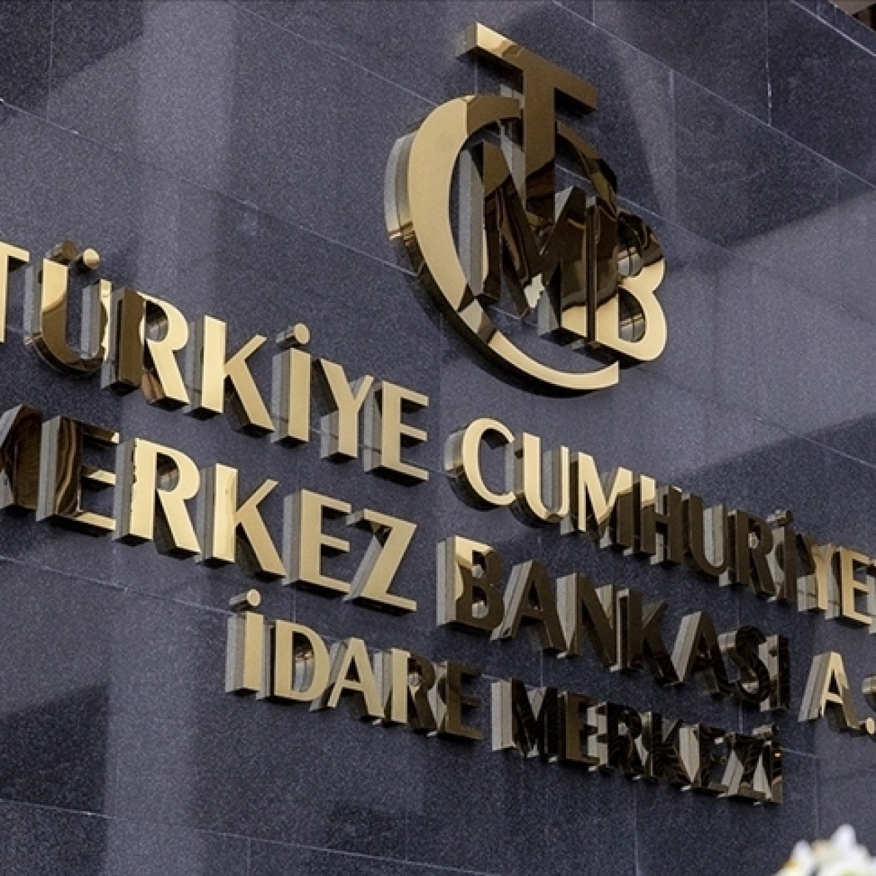 TCMB'den kredilerde ilave sıkılaşma adımları