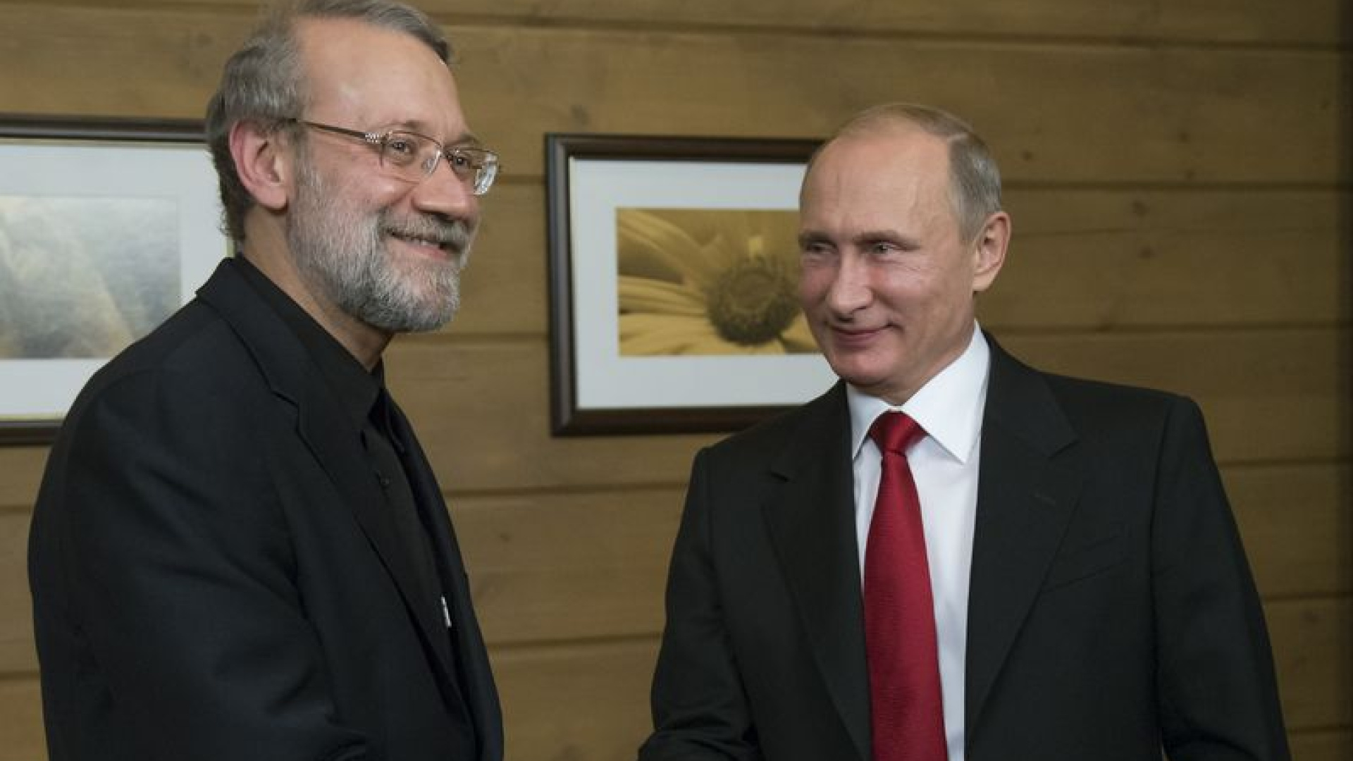 Putin ve İranlı Üst Düzey Yetkili Laricani Moskova'da Görüştü