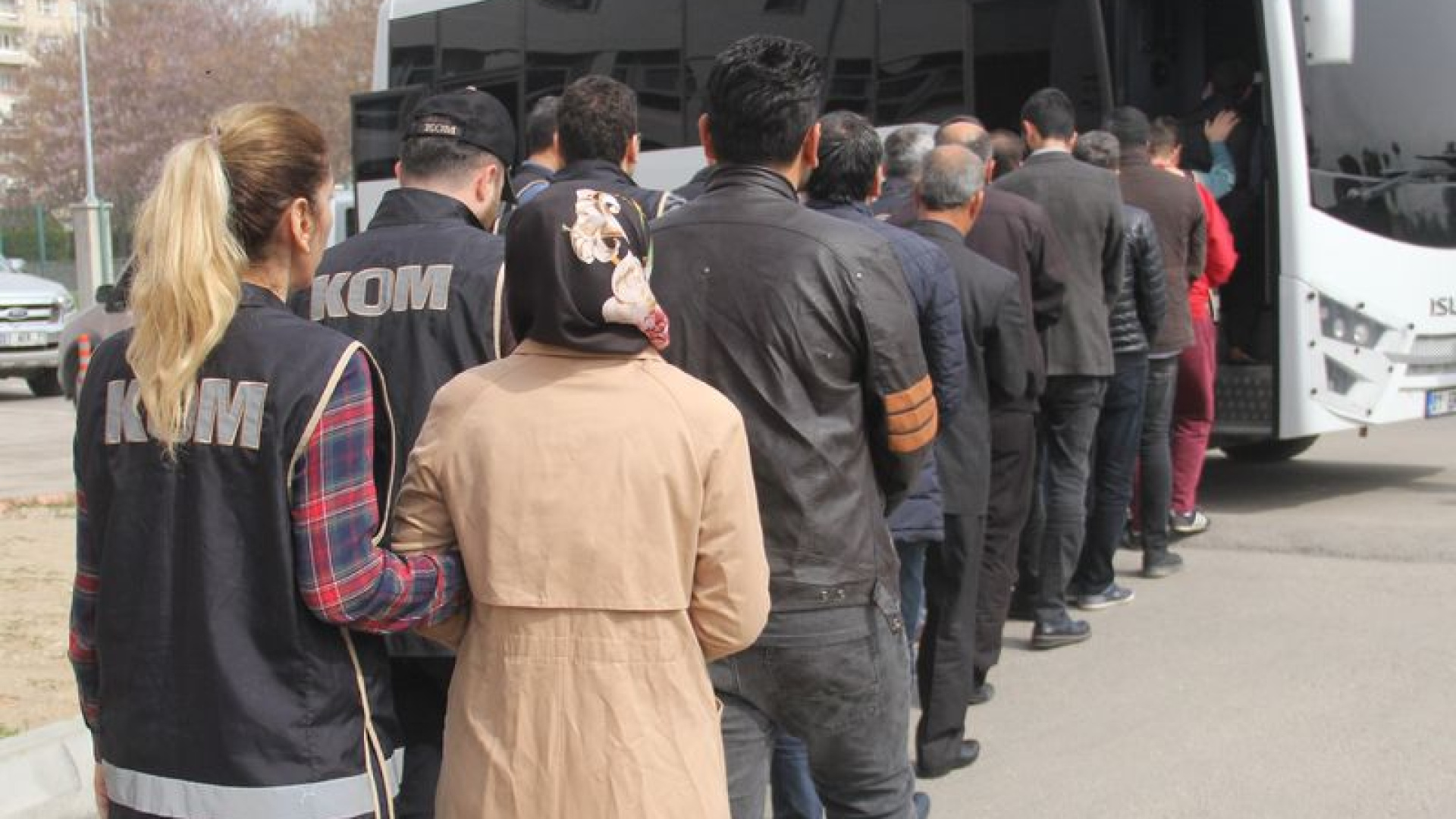 Adana'da 'Altınyüzük' Çetesine Operasyon: 8 Şüpheli Yakalandı