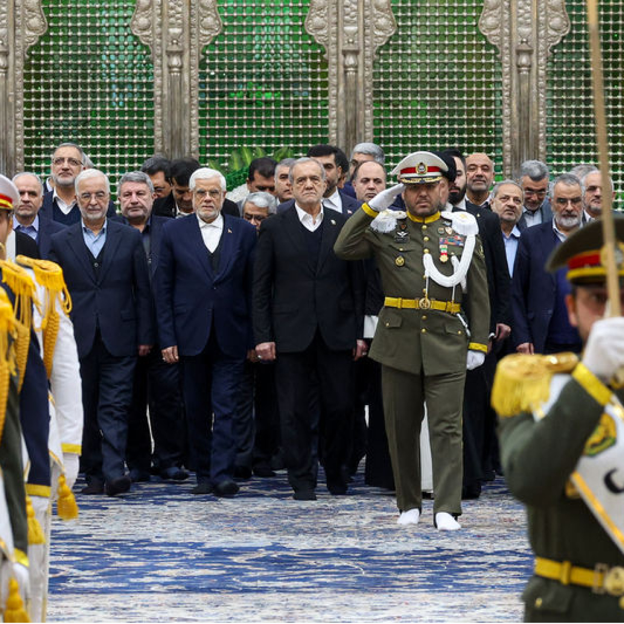 Üniformalı devlet: İran ve iç dengeleri