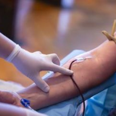 Kan vermek orucu bozar mı?