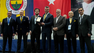 F.Bahçe'den Ali Şen'e 50. yıl plaketi!