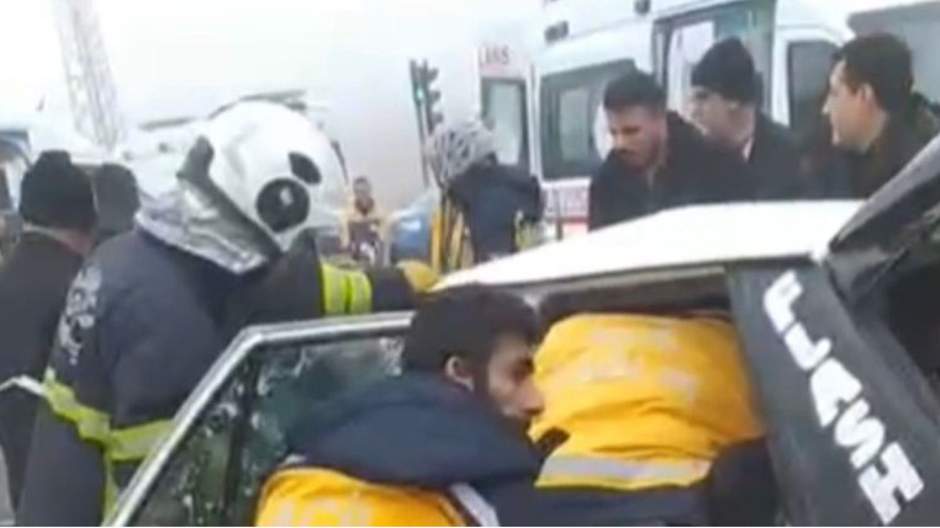 Gaziantep'te Zincirleme Trafik Kazası: 1 Kişi Hayatını Kaybetti, 6 Kişi Yaralandı