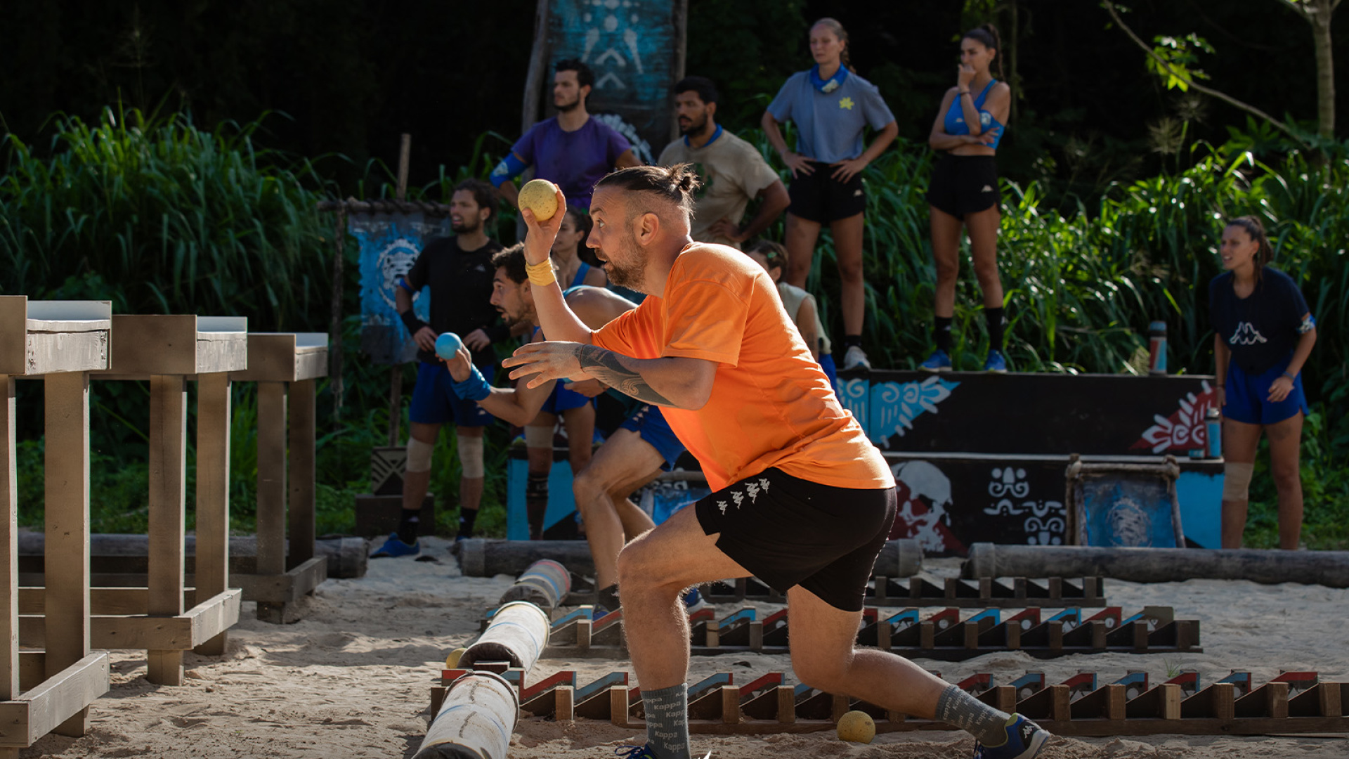 Survivor dokunulmazlık oyunu kim kazandı? 31 Ocak Cumartesi Survivor Ünlüler ve Gönüllüler eleme adayı kim oldu?