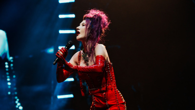 Güllü'ye duygusal veda