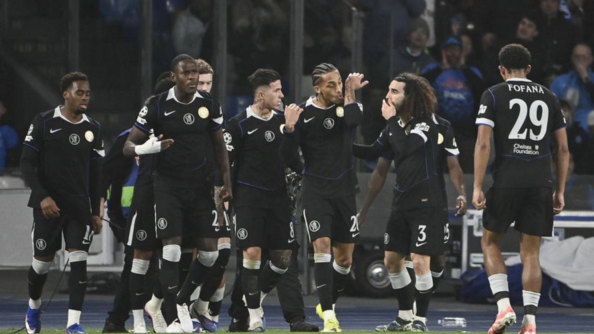 Chelsea, West Ham United'ı 3-2 Yenerek Premier Lig'de Yükselişini Sürdürdü