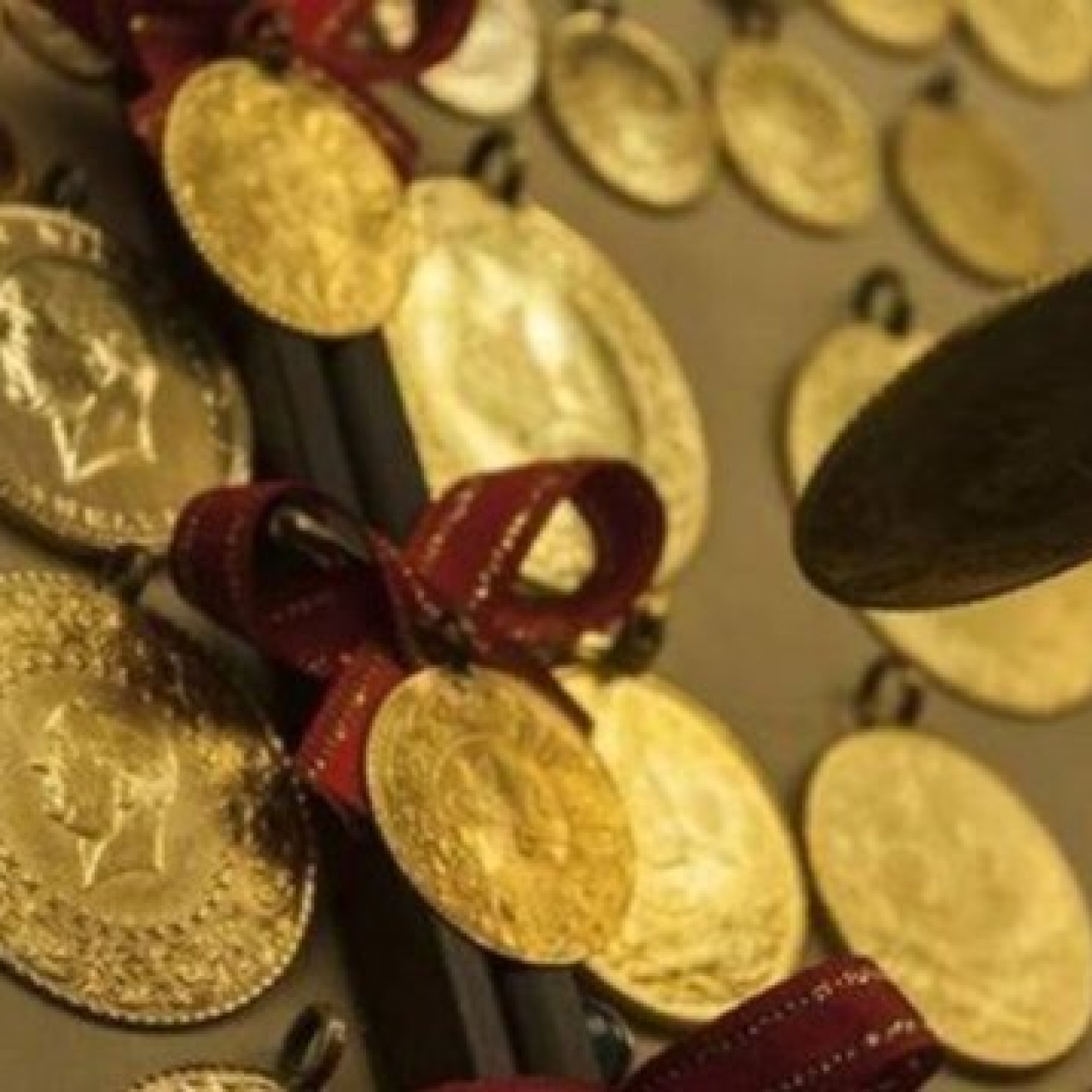 Altın fiyatları düşüşte