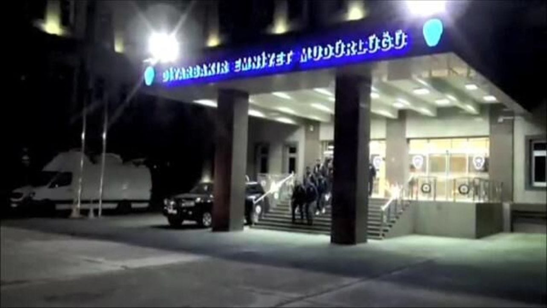 Son dakika haberler: Diyarbakır'daki saldırı girişiminde 3 gözaltı! | Son dakika haberleri