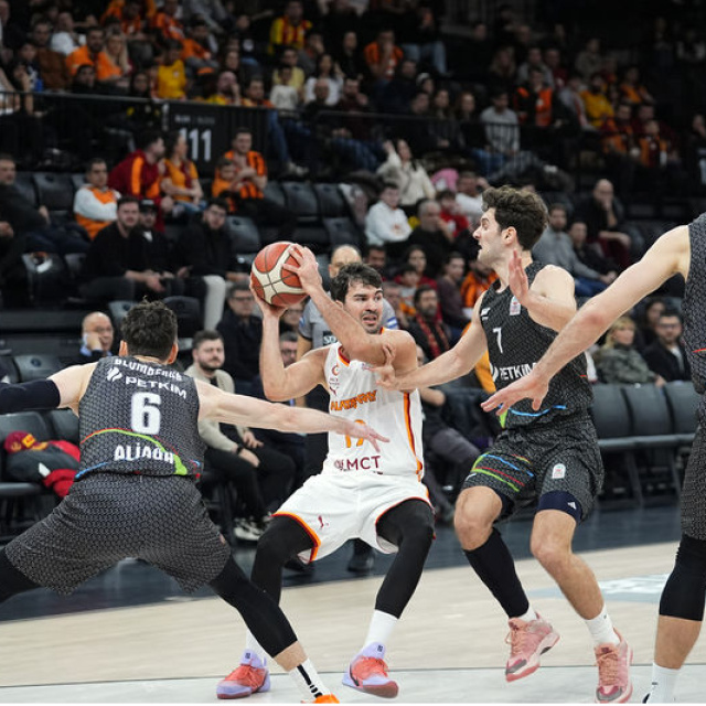 G.Saray'dan Aliağa'ya büyük fark!