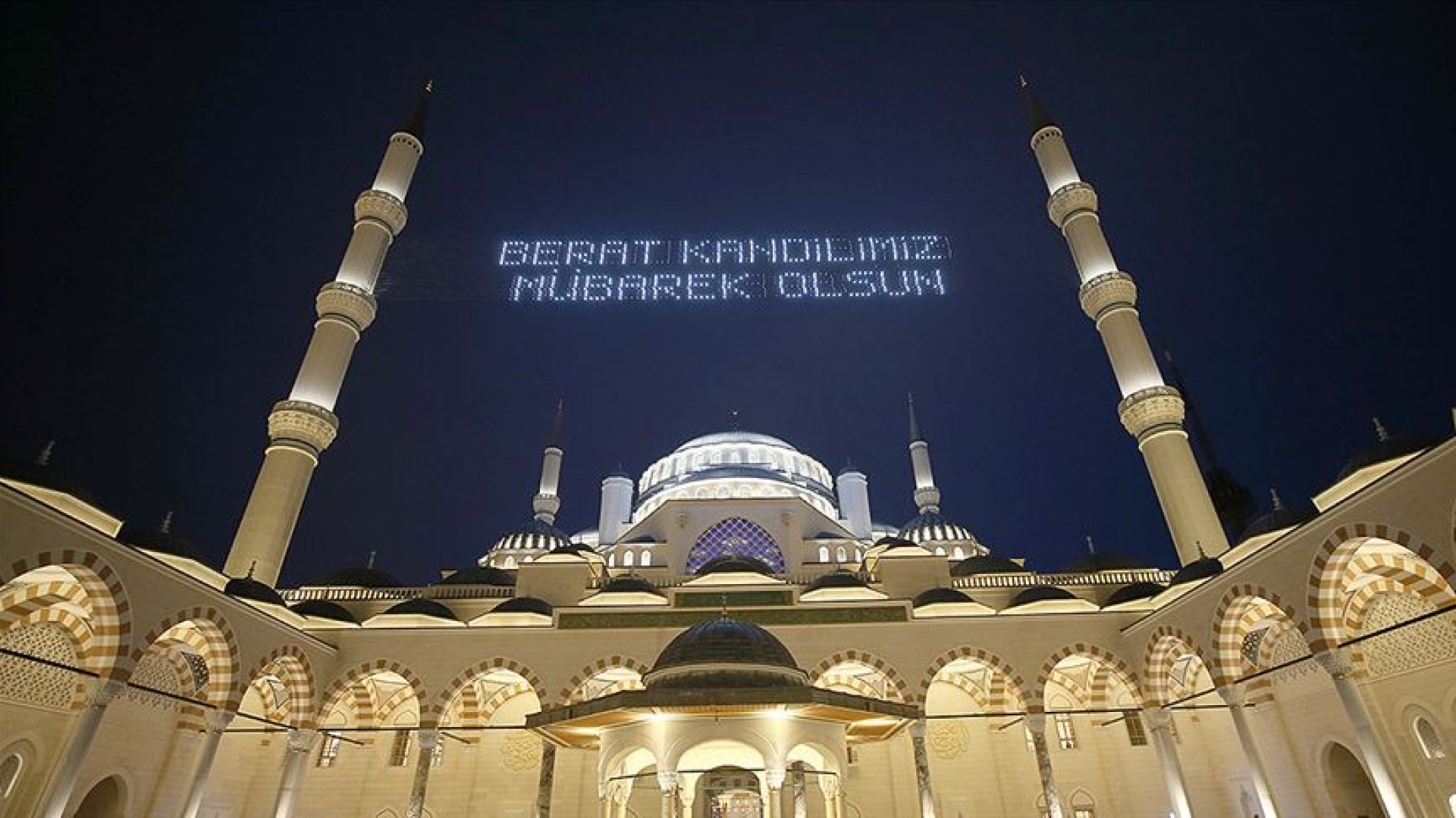 Berat Kandili Mesajları 2026: En Güzel, Dualı ve Resimli Tebrik Sözleri